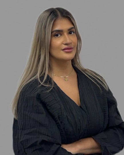 Honey Shakeri, Solicitor